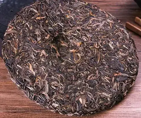 Sheng Pu-erh Tea (Raw Pu-erh) (生普洱)
